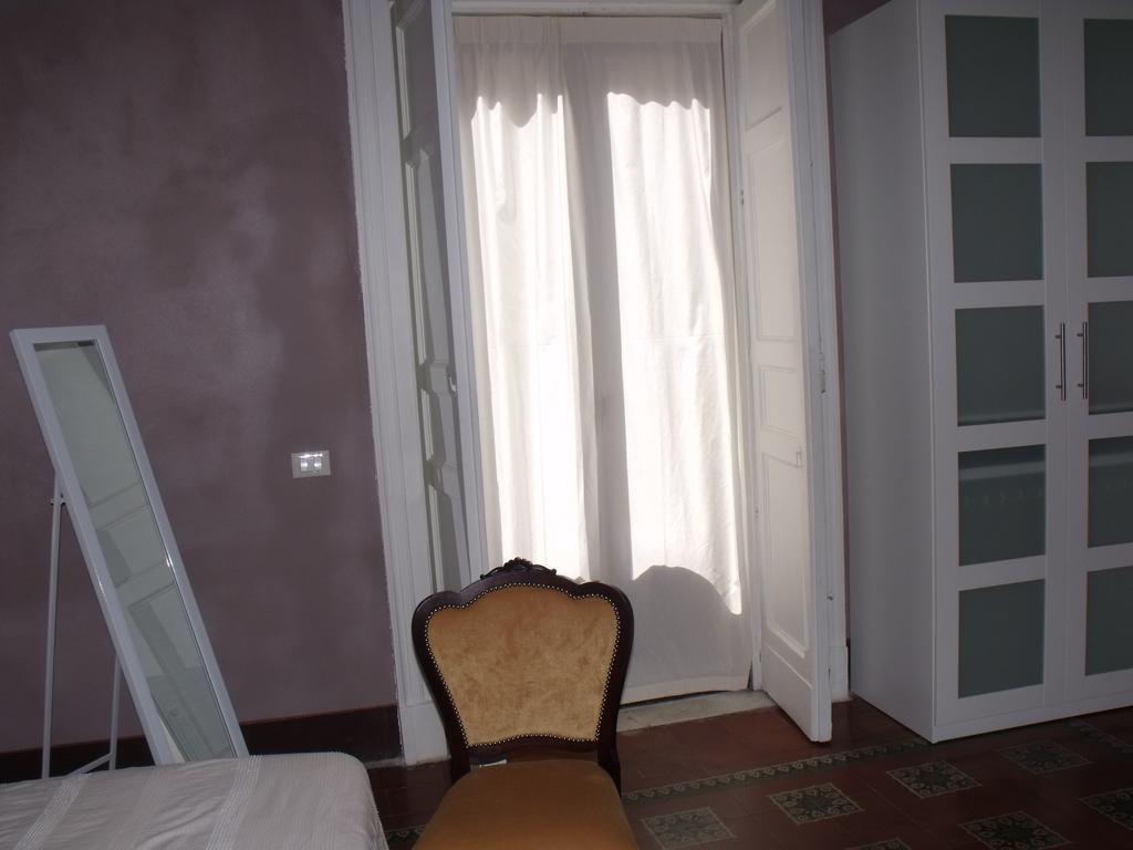 Domoikos Hotel Catania Bilik gambar