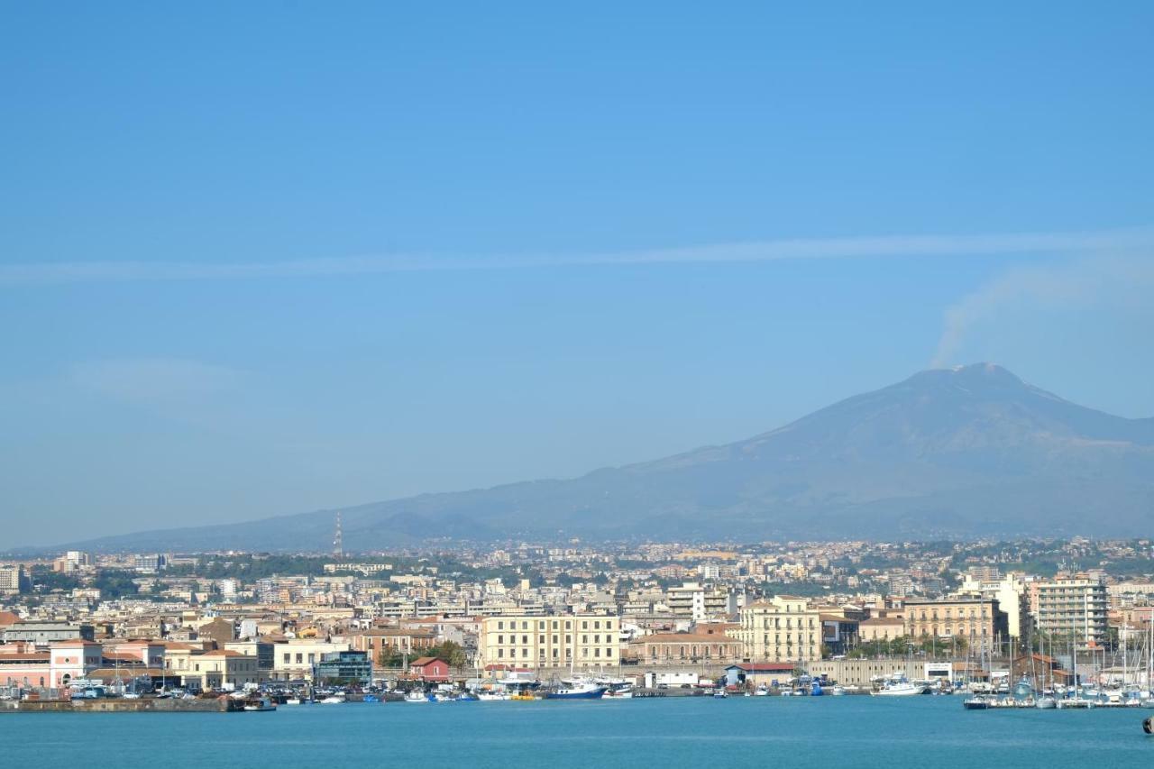 Domoikos Hotel Catania Luaran gambar